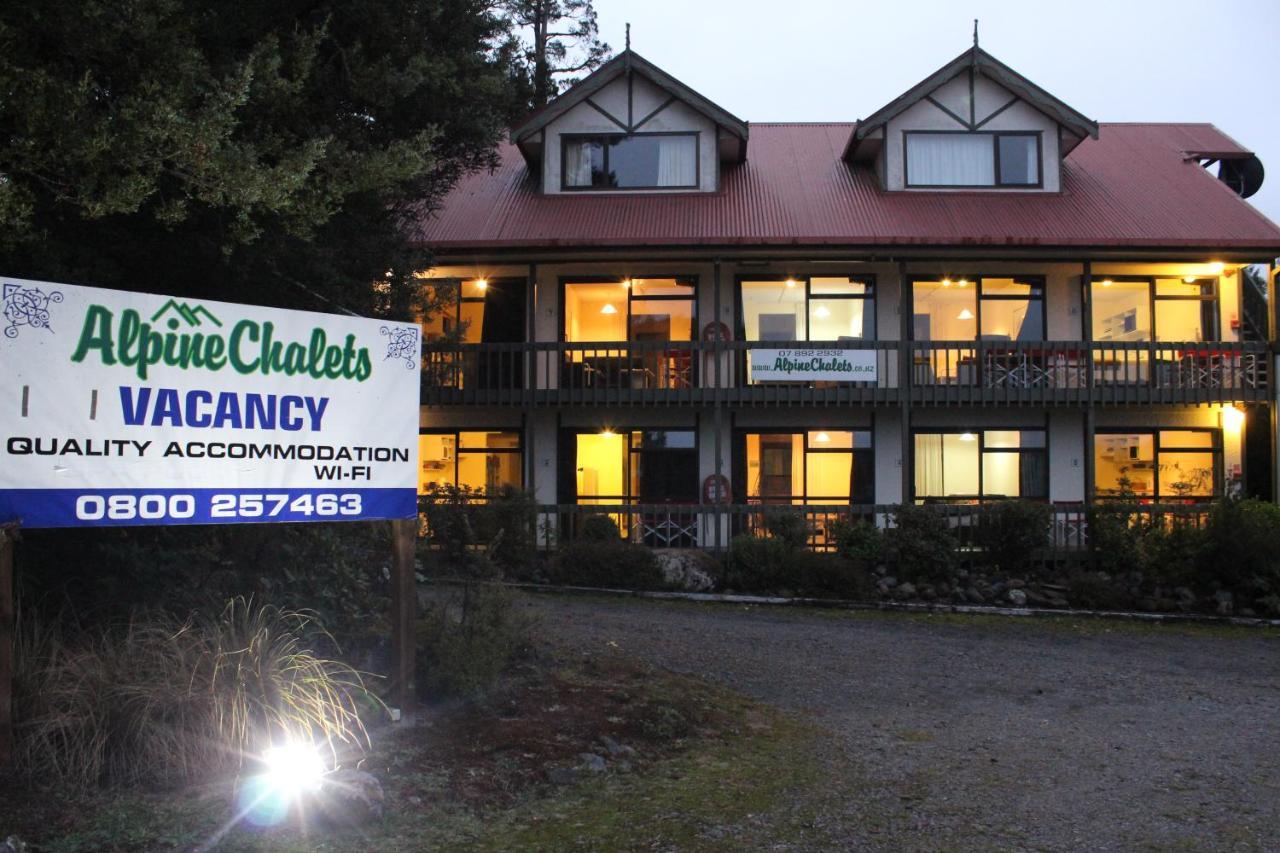 Alpine Chalets National Park Exterior foto